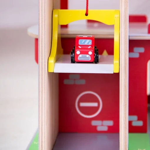 Park & Play Toy Garage