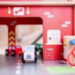 Park & Play Toy Garage