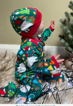 Organic Christmas Bear Print Baby Gift Set