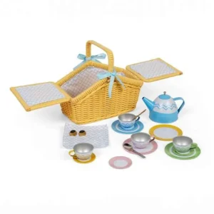 Picnic Set in Basket