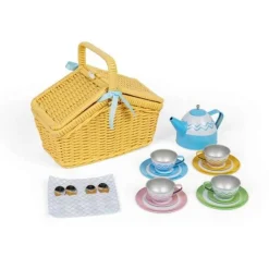 Picnic Set in Basket