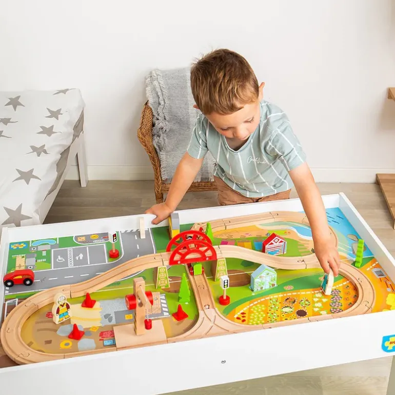 Train Set & Table
